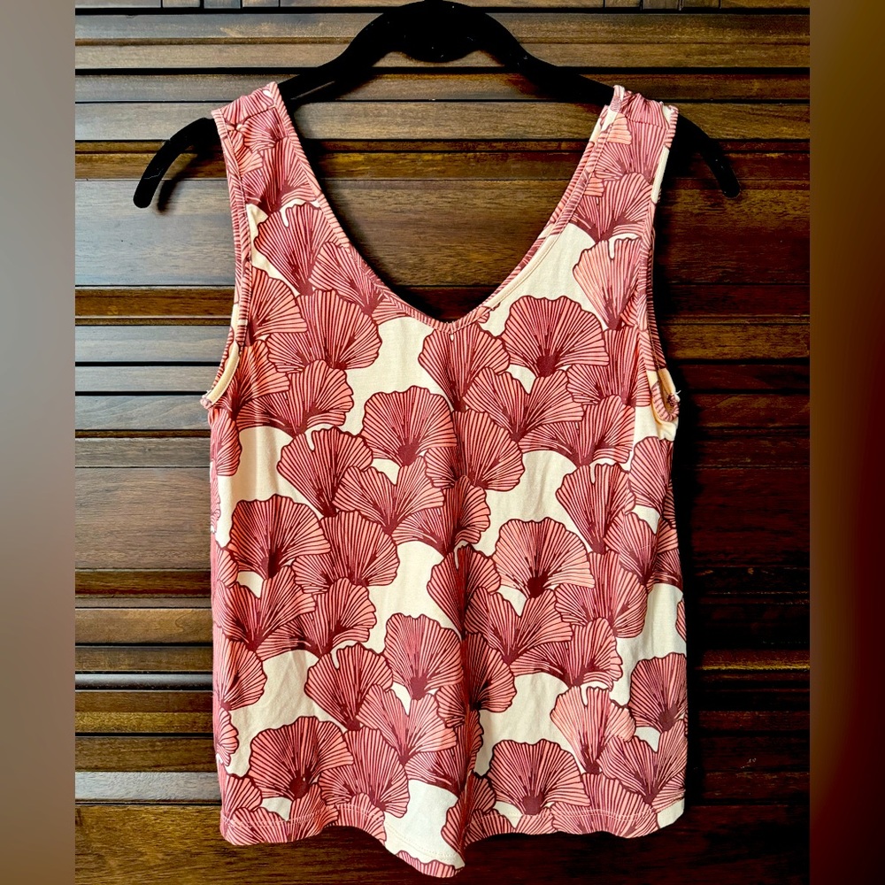 Ava sky top